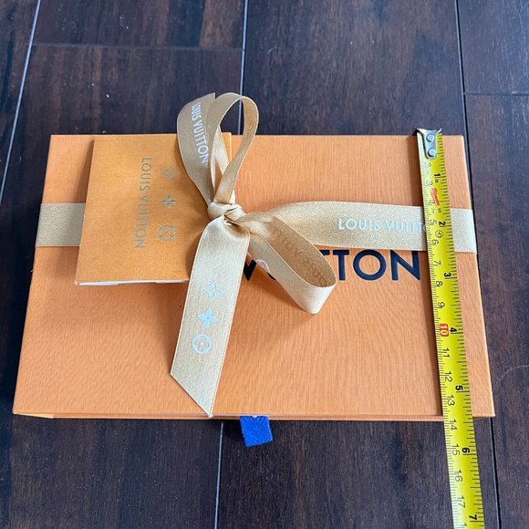 Louis Vuitton Gift Box - Picture 6 of 6